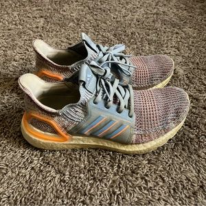 adidas ultraBOOST 19